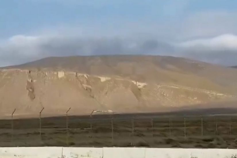 Səngəçalda zəlzələdən sonra üzə çıxdığı güman edilən qala divarları ilə bağlı əraziyə baxış keçirilir
