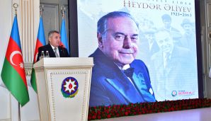 Abşeron rayonunda Ümummilli Lider Heydər Əliyevin əziz xatirəsi dərin ehtiramla yad edilib -     FOTOLAR — foto 9