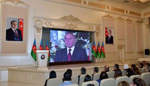 Abşeron rayonunda Ümummilli Lider Heydər Əliyevin əziz xatirəsi dərin ehtiramla yad edilib -     FOTOLAR — foto 8