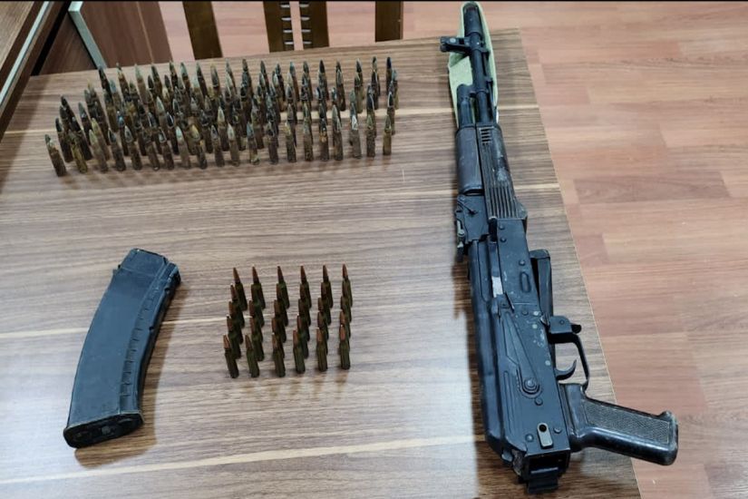Pirallahı sakini qanunsuz saxladığı odlu silah-sursatı polisə təhvil verdi