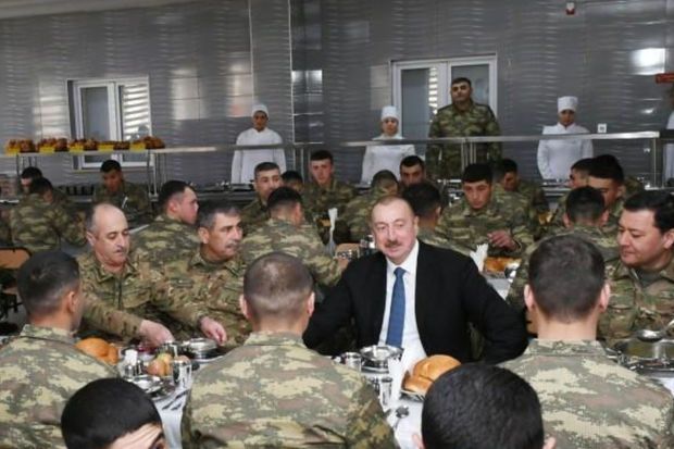 Səməd Əzizov: “Prezidentin bizimlə nahar etməsi böyük şərəf idi” -     VİDEO