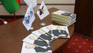 Ulu Öndər Heydər Əliyevin 100 illiyinə həsr olunmuş jurnal işıq üzü görüb -         FOTOLAR — foto 13