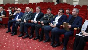 Ulu Öndər Heydər Əliyevin 100 illiyinə həsr olunmuş jurnal işıq üzü görüb -         FOTOLAR — foto 3