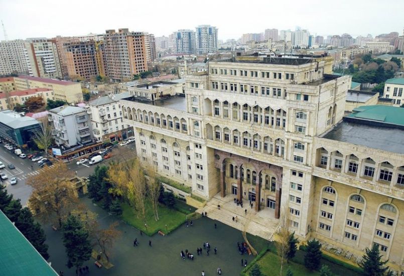 Universitetlə keçmiş işçisi arasında qalmaqal -       Nərgiz Hacıyeva ATU-dan niyə çıxarılıb?