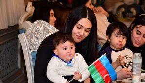 Abşeron rayonunda şəhid övladları üçün Dünya Azərbaycanlılarının Həmrəylik Günü  və Yeni İl bayramı münasibəti ilə şənlik keçirildi -         FOTOLAR — foto 5