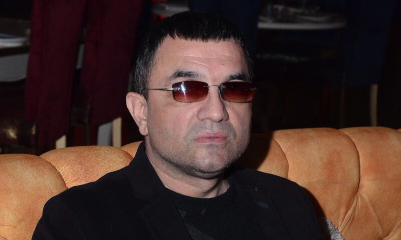"Kişi özünə bəzək verməz"