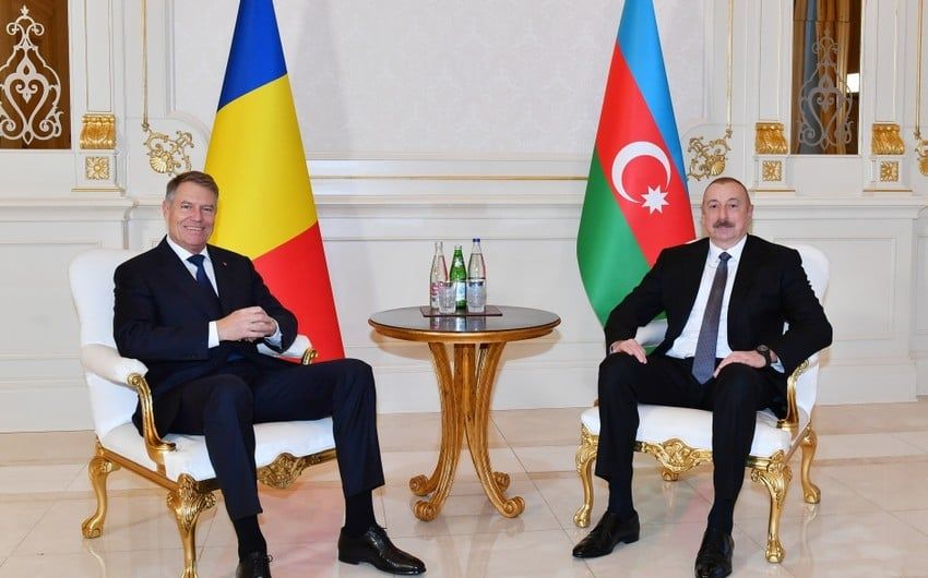 Azərbaycan və Rumıniya prezidentləri mətbuata bəyanatlarla çıxış etdilər -     YENİLƏNDİ