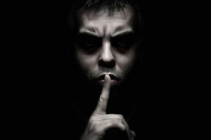 Nazirlik incəsənət xadimlərinə susmaq əmri verib?