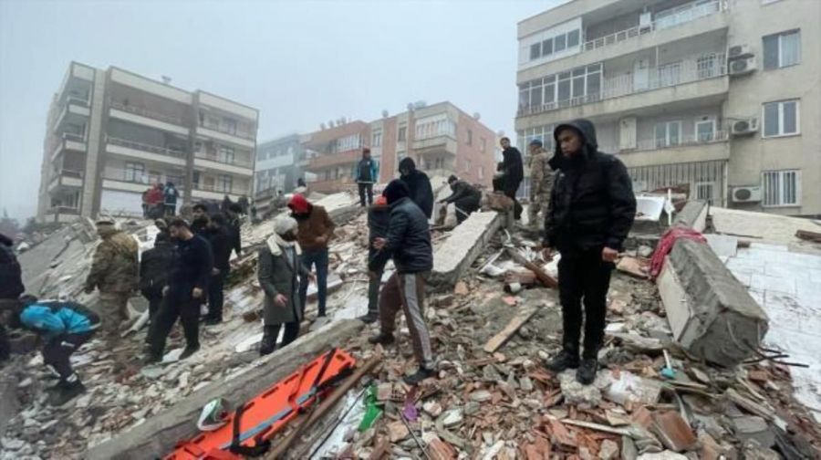 Türkiyədə zəlzələdə ölənlərin sayı 3703-ə çatdı