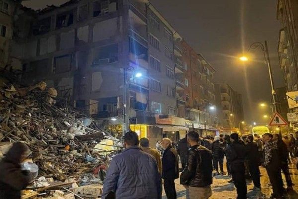 Zəlzələnin süni yaradılması iddiasına türkiyəli deputatdan cavab: "Belə məsələlərlə maraqlanmırıq"