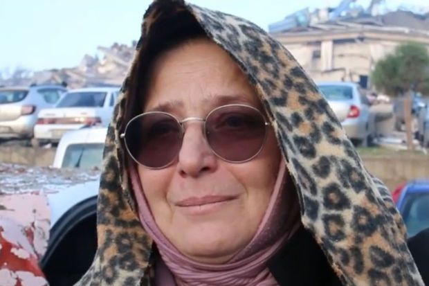 Qızı dağıntılar altında qalan ananın fəryadı: “Qızıma ev yox, məzar almışam” -     VİDEO