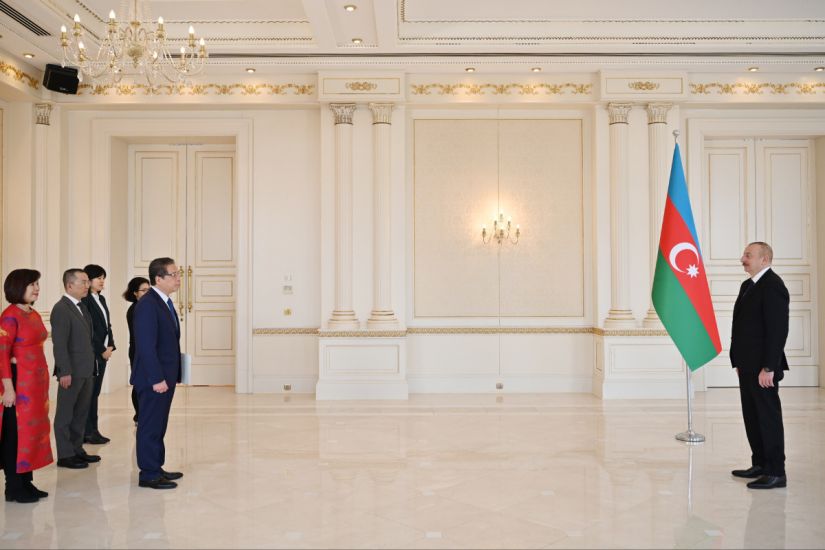 Vyetnamın yeni səfiri etimadnaməsini Azərbaycan Prezidentinə təqdim etdi -   YENİLƏNDİ