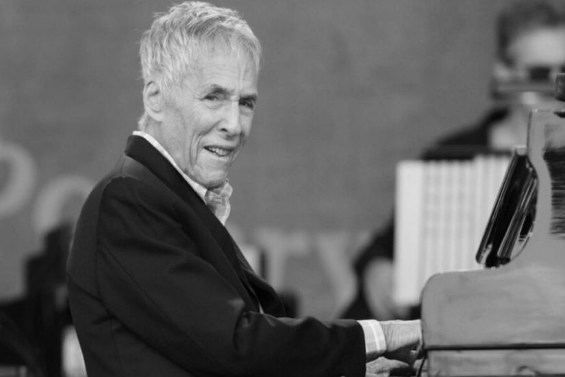 Məşhur pianoçu vəfat etdi