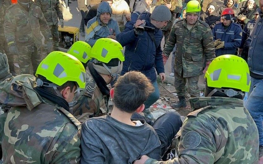 Xilasedicilərimiz Türkiyədə 44 nəfəri dağıntılar altından sağ çıxarıb