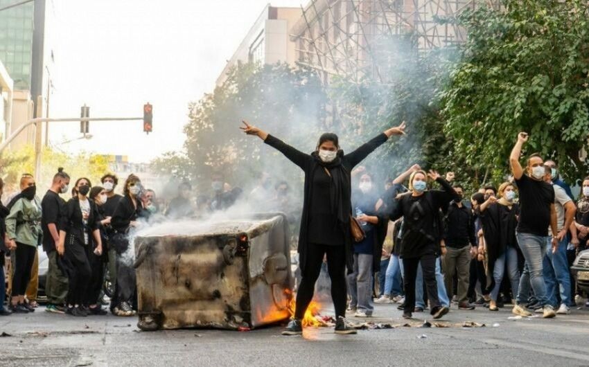 “Jerusalem Post”: “Azərbaycanlılar İranın əsarətindən xilas olmaq, Güney Azərbaycan dövlətini yaratmaq istəyir”