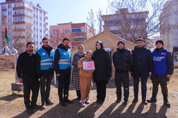 Azərbaycan könüllülərinin zəlzələ bölgəsindəki növbəti günü -         FOTO