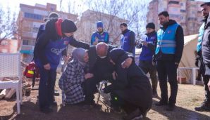 Azərbaycan könüllülərinin zəlzələ bölgəsindəki növbəti günü -         FOTO — foto 6