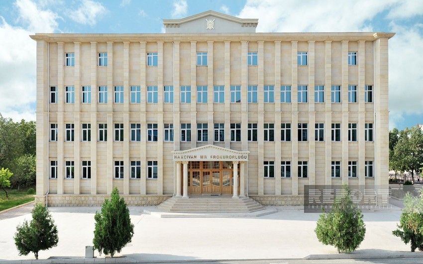 Naxçıvan MR Prokurorluğunda iki nəfər vəzifədən azad olundu