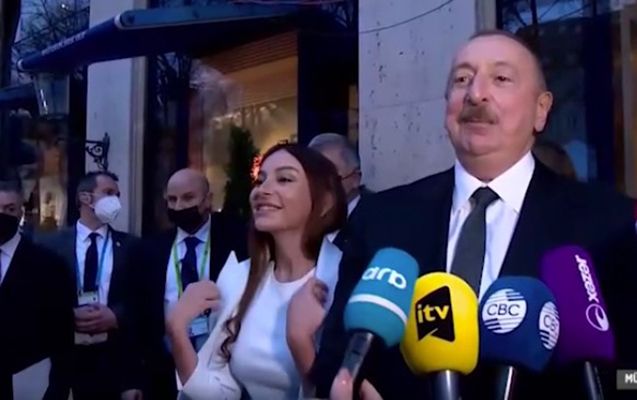“Çoxlarınız “kokeyşn büro” haqda fikirlər gözləyirdiniz” -     VİDEO