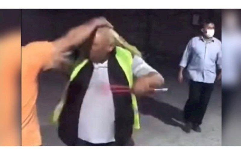 Bakıda "parkovşikin" başına yumurta çırpdılar -       VİDEO