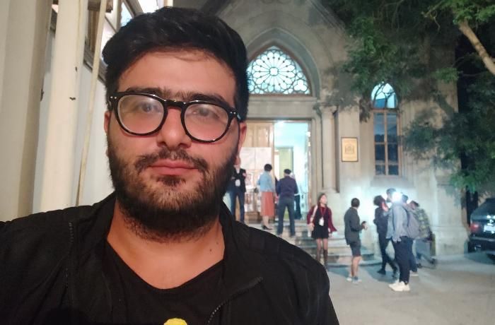 "Bəxtiyar Hacıyevi küçə söyüşlərilə söyməmək üçün özümü zorla saxlayıram" -       İlkin Rüstəmzadə