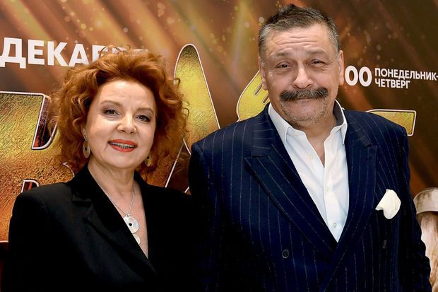 Xalq artisti və həyat yoldaşı Ukrayna müharibəsinə qarşı çıxdıqlarına görə teatrdan qovulublar