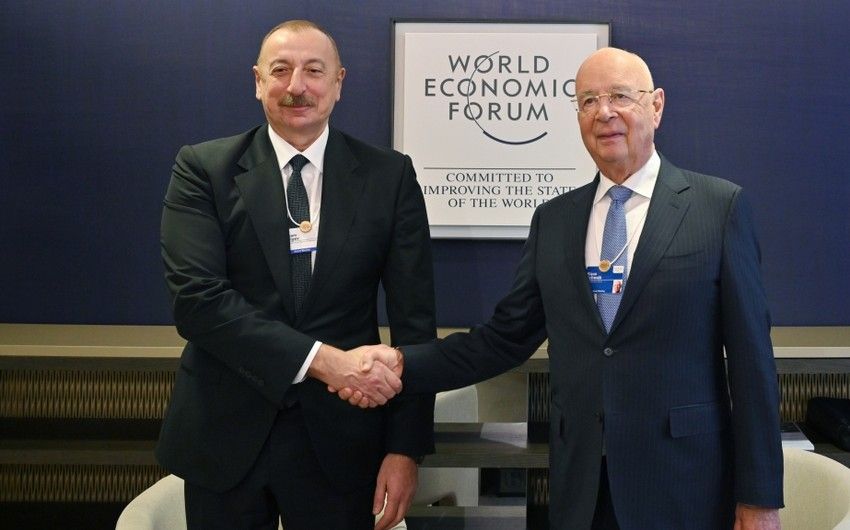 Azərbaycan Prezidenti Davosda Dünya İqtisadi Forumunun sədri ilə görüşdü -   YENİLƏNDİ