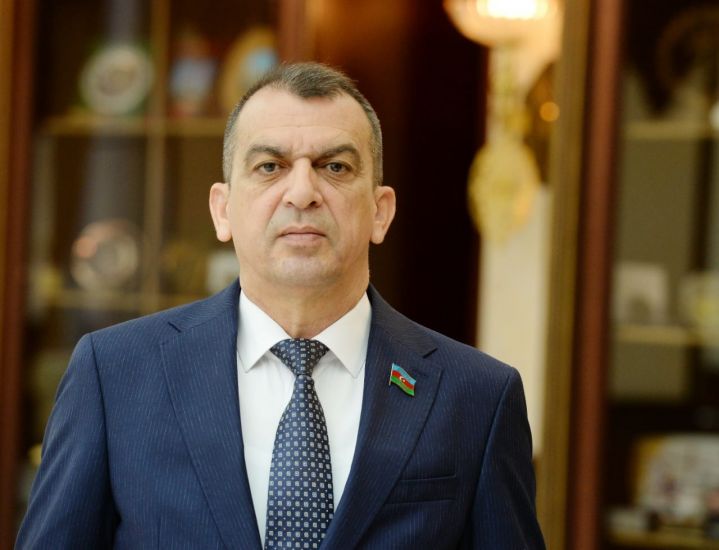 Deputatdan Mərkəzi Nəbatat Bağı ilə bağlı         AÇIQLAMA