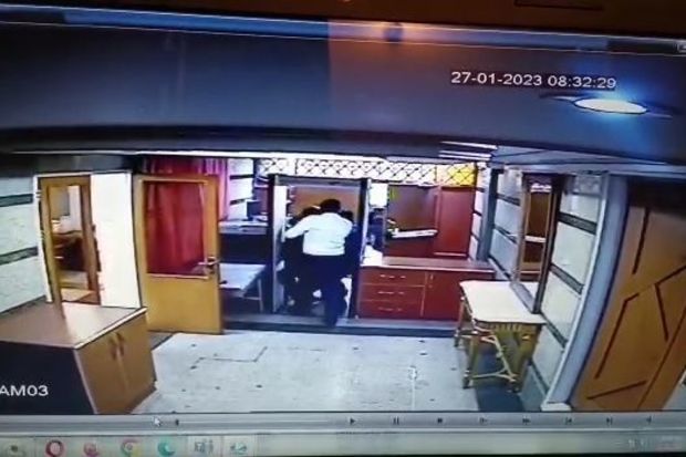 Azərbaycanın Tehrandakı səfirliyinə edilən terror aktının yeni görüntüləri -     VİDEO