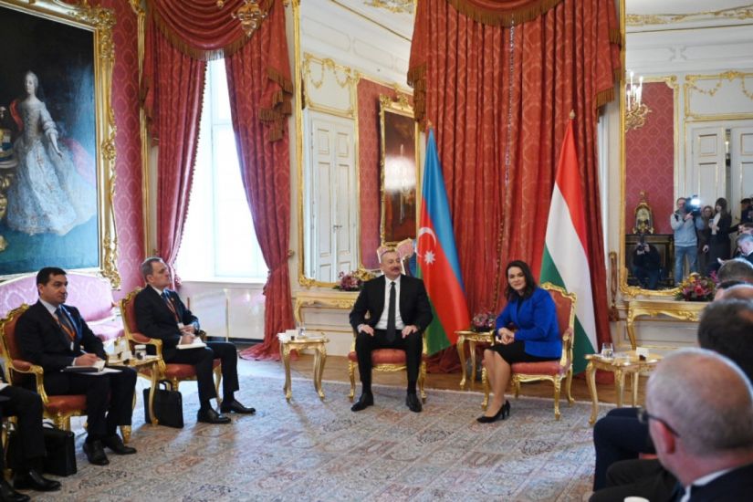 Azərbaycan və Macarıstan dövlət başçılarının geniş tərkibdə görüşü oldu -   YENİLƏNDİ