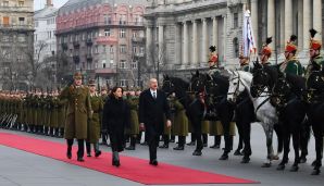 Budapeştdə Azərbaycan Prezidenti İlham Əliyevin rəsmi qarşılanma mərasimi oldu -   FOTOLAR — foto 3