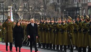 Budapeştdə Azərbaycan Prezidenti İlham Əliyevin rəsmi qarşılanma mərasimi oldu -   FOTOLAR — foto 4