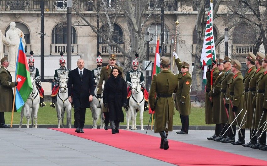 Budapeştdə Azərbaycan Prezidenti İlham Əliyevin rəsmi qarşılanma mərasimi oldu -   FOTOLAR