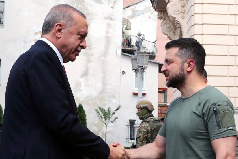 Zelenski Türkiyədədir