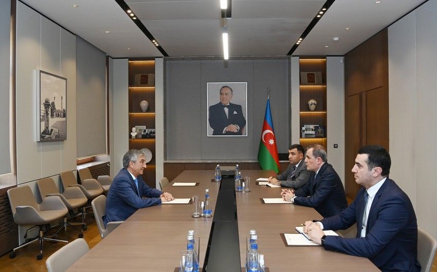 Azərbaycan XİN başçısı Tacikistan səfirini qəbul etdi