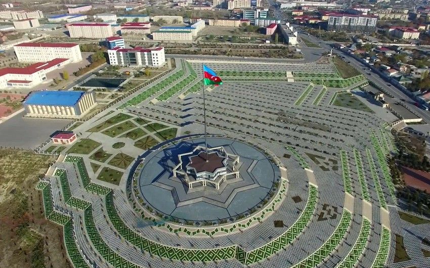 Yeni məktəb binası tikildi, amma tam yarasız olduğuna görə söküldü