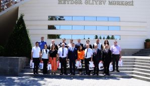 Naftalanda mətbuat nümayəndələri ilə görüş keçirildi -   FOTOLAR — foto 10