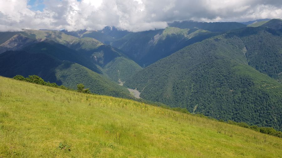 Şəlalləyə gedərkən itkin düşənlərdən xəbər var