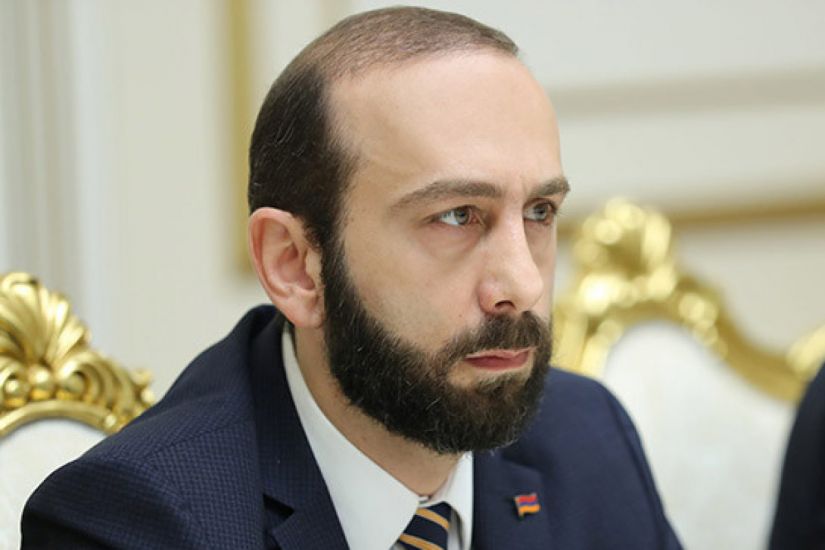 Mirzoyan: Azərbaycanla danışıqlar fəal gedir, amma həll olunmamış məsələlər çoxdur
