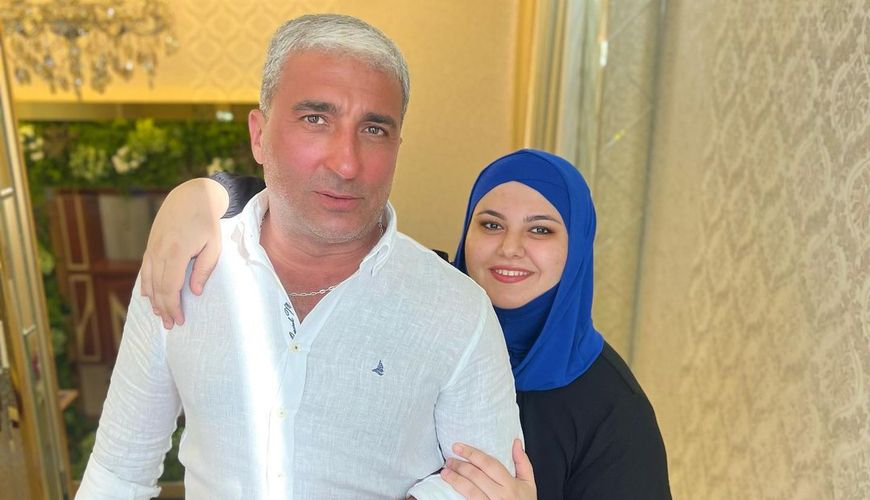 Əməkdar artistin qızından iradlara CAVAB: "İstədiyim paltarı istədiyim yerə geyinə bilərəm" -       VİDEO