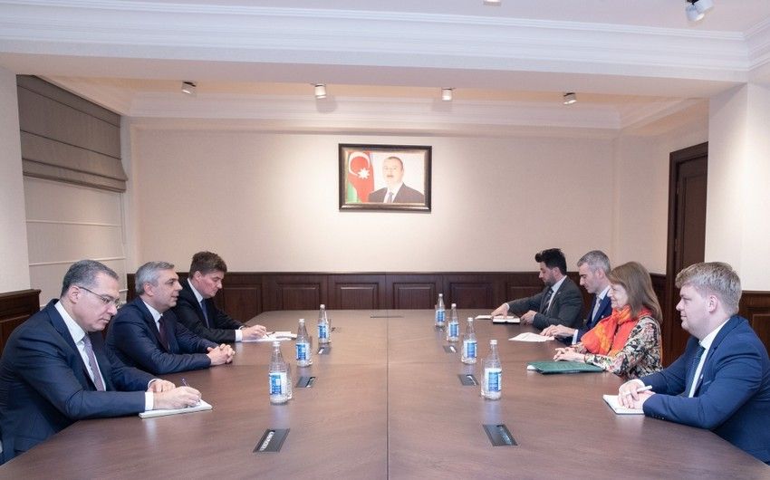 Prezident Administrasiyasının rəhbəri Britaniya Baş nazirinin Azərbaycan üzrə ticarət elçisi ilə görüşdü