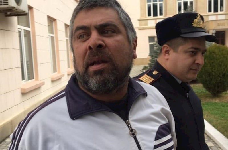 Zamin Salayev aclıq aksiyasını dayandırdı