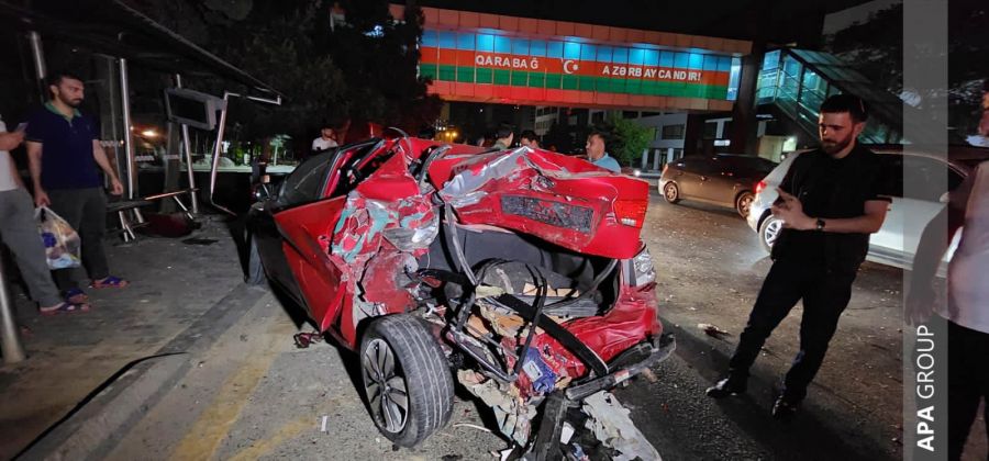Bakıda “Dodge” aşaraq avtobus dayanacağına çırpıldı