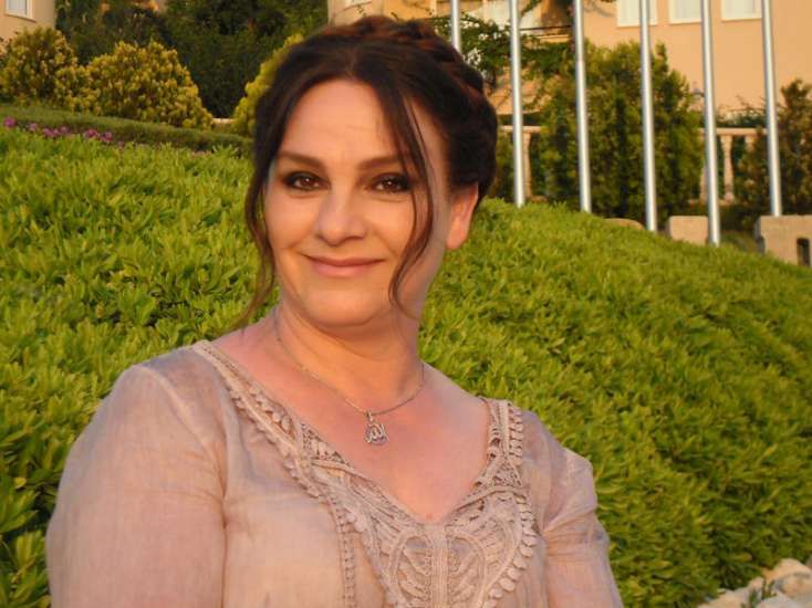 Məlahət Abbasova qızı və əri ilə görüntüsünü paylaşdı -     FOTO