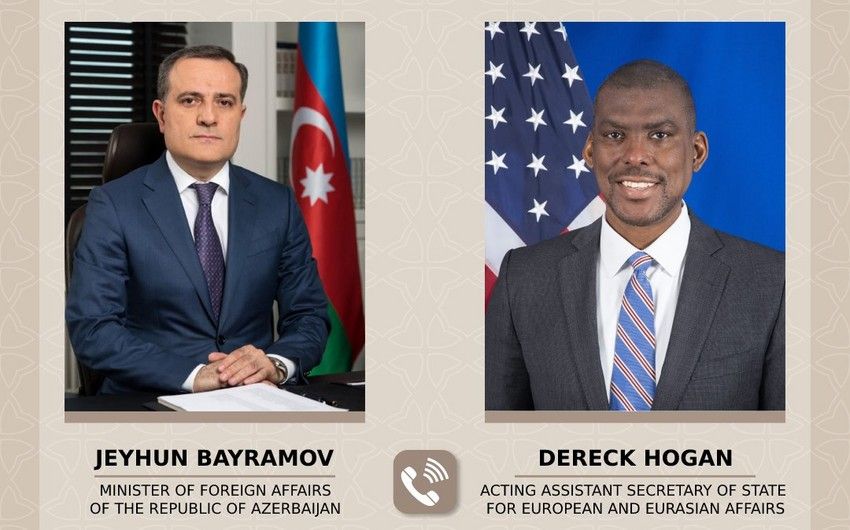 Ceyhun Bayramovla Derek Hoqan arasında telefon danışığı olub