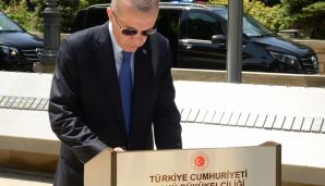 Türkiyə Prezidenti şəhidlərin xatirəsini ehtiramla yad etdi -     FOTO — foto 10
