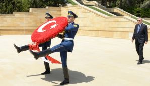 Türkiyə Prezidenti şəhidlərin xatirəsini ehtiramla yad etdi -     FOTO — foto 1