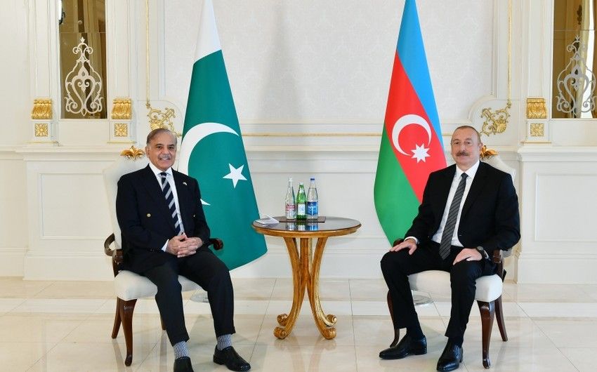 Prezident İlham Əliyevin Pakistanın Baş naziri ilə təkbətək görüşü oldu -     YENİLƏNDİ