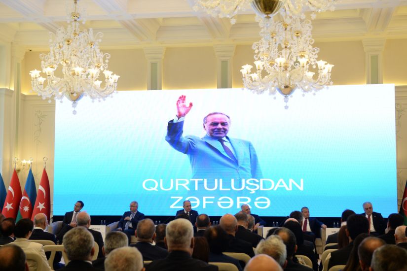 Şuşada Milli Qurtuluş Gününə və Şuşa Bəyannaməsinin ikinci ildönümünə həsr olunmuş beynəlxalq konfrans keçirildi