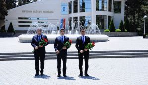 İcra başçısı və millət vəkili tibb işçilərini təbrik etdi -   FOTOLAR — foto 1